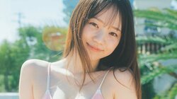 “ミスマガジン2022審査員特別賞”藤本沙羅、愛嬌たっぷりの癒やされグラビア 『週プレ』登場