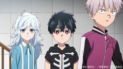 “生首”でも可愛い？  アニメ「怪物事変」3話、主人公・夏羽の再生能力に視聴者衝撃