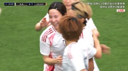 美しすぎる放物線！ 北川ひかるの“黄金の左足”に喝采！「最高だな」「INACホットラインや！」絶妙アーリークロス→田中美南がPK獲得の一部始終【なでしこジャパン】