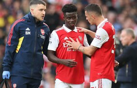 「何度か蹴られていた」先制点アシストも負傷交代のサカ、W杯出場を懸念する声にアルテタ監督「そうでないことを願う」