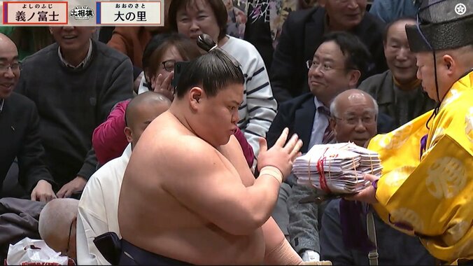 連日の金星を挙げた義ノ富士