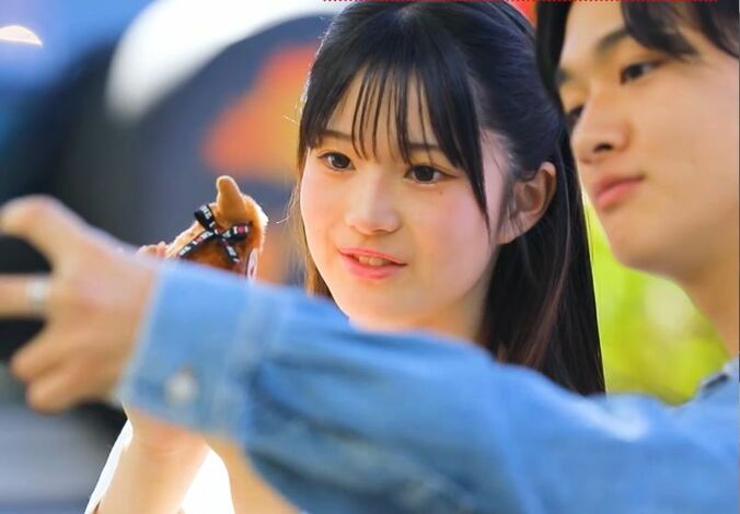 【写真・画像】日本一かわいい女子高生、清楚デート服で登場！気になる人とお揃いゲットで縮まる距離…『今日好き』ニュージーランド編第4話　1枚目