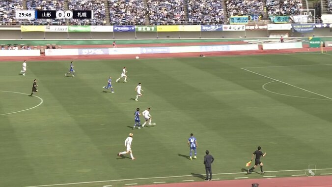 【映像】これはバックパス？GKにボールが渡る瞬間