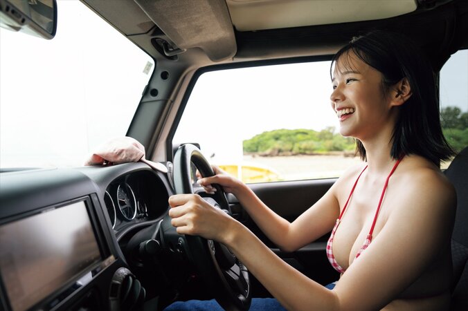 9頭身×ギャップ爆発のスリーサイズ アイドル・後藤まつりの“最強ポテンシャル”があらわに 1st写真集が10月24日発売 5枚目