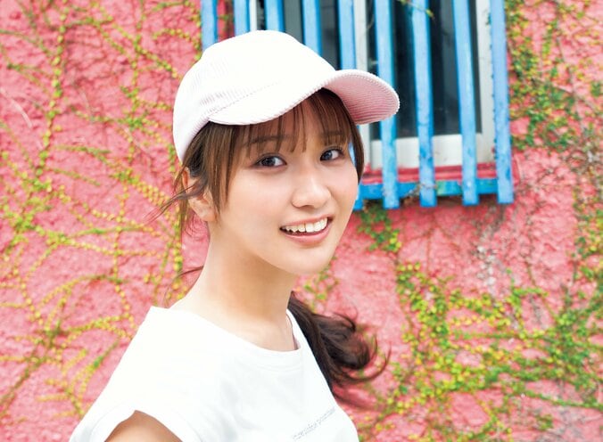 巻頭グラビア：森脇梨々夏