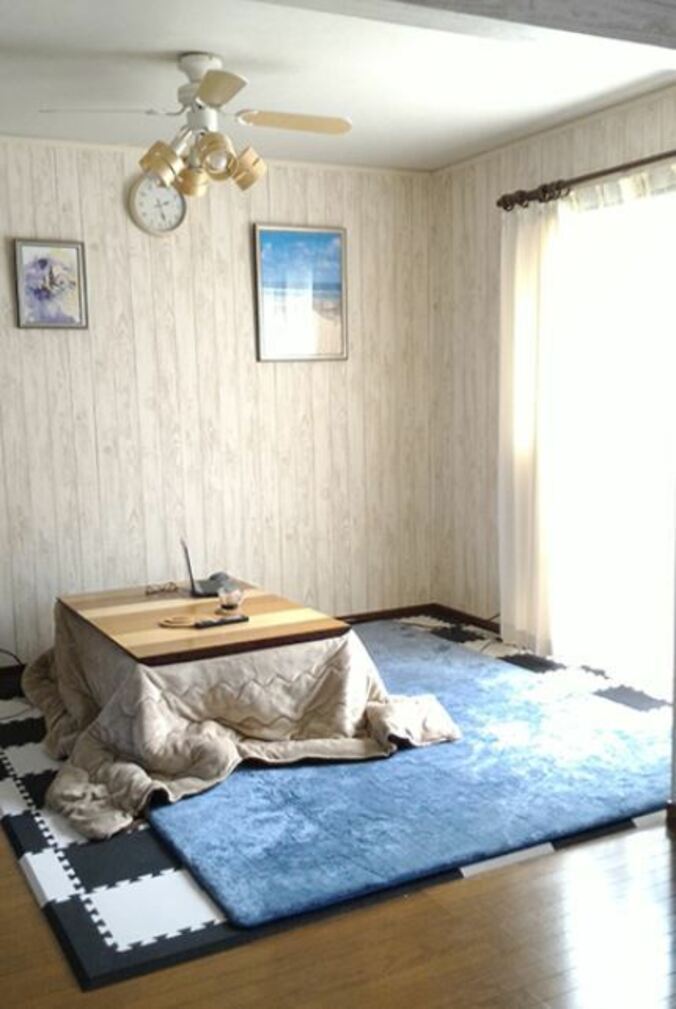 後藤邑子、こたつに寝転ぶ“部屋着ショット”披露  「ゴトゥーザ様からこたつ様に」の声 2枚目