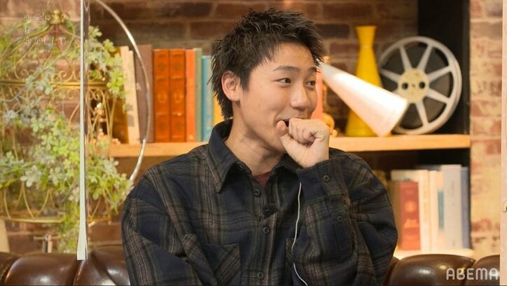 2人きりの車中で汗ばみながらキス…息遣いもリアルなキスシーンに小森隼も大興奮「めちゃくちゃ好き！」 『ドラ恋』act.8