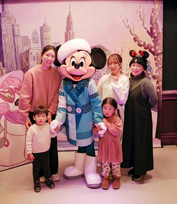 つちやかおり 親子三世代でディズニーへ