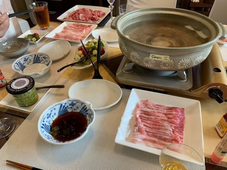研ナオコの夫、妻の誕生日を好物料理でお祝い「今年も無事に歳を迎えられましたね」