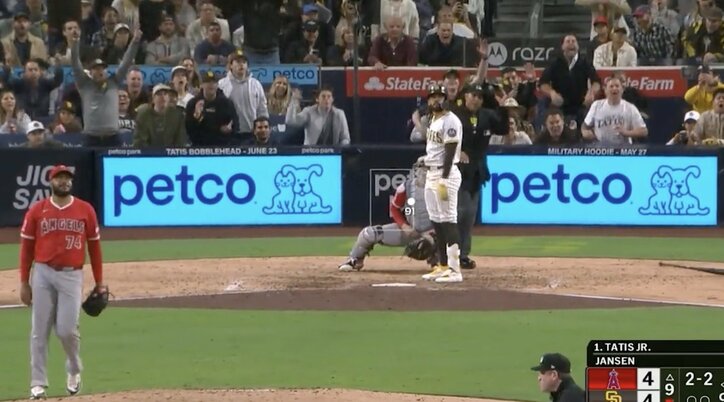 【写真・画像】もうワケわからん！ヤ軍ジャッジ、15号超弾丸ライナーで“異変”「怖すぎる」「エグいな」189km“ロケット打球”→相手チームが動けなくなる　1枚目