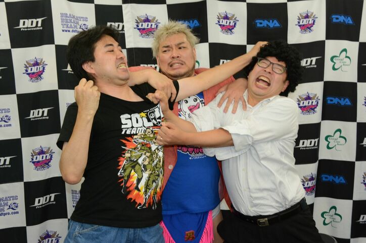 モットーは「攻めるDDT」男色ディーノ、DDTプロデューサー就任!ノア・丸藤が路上プロレス、預金残高をかけたタイトル戦などイズム全開に