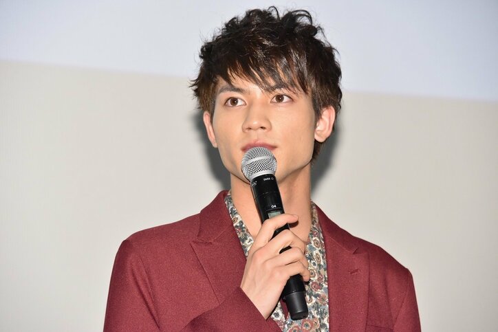 竹内涼真、初共演の板垣瑞生に感心「俺が18歳の時は髪形のことしか考えていなかった」