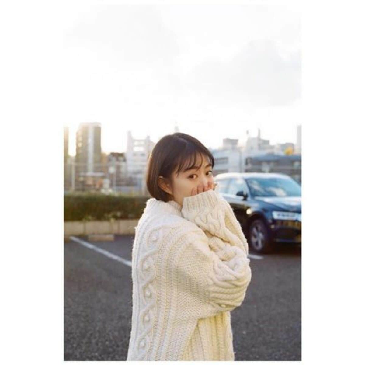 高畑充希さん着用　ユナイテッドトウキョウ　お洒落なニット 寒くってね。 ニットをね、 ひっぱり出しましたゼ 今朝は。 皆さま お