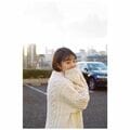 「駐車場の妖精」「天使の私服」高畑充希、白のニット姿で愛らしいポーズを披露
