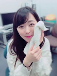 福原遥、お気に入りのもこもこタオルに“モフモフ”した癒やしショット公開「なんて至福の表情」「可愛すぎ」