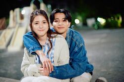 中田圭祐＆川島海荷、夜の公園で初のバックハグ！中田からの愛の告白に川島ガチ照れ『私たち結婚しました3』3話