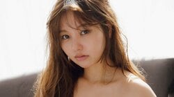 本郷柚巴、大ヒット中の3rd写真集からプレミアムカット 『月刊ヤングマガジン』表紙・巻頭グラビア