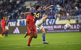 『W杯前最終戦』前半で先制も終盤にPK献上で逆転負け　見つかった課題は2つ。柴崎、上田、相馬が存在感示す
