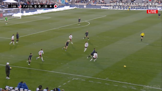 「何だそのスピード！」なでしこ置き去り…NBAレジェンド娘の“爆速すぎる抜け出し”にファン騒然「さすがロッドマン」「簡単に剥がされた」 3枚目