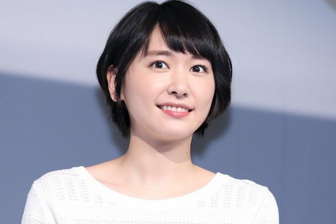 新垣結衣、キュートすぎる“肩パン”動画公開「パンチ受けたい…」 1枚目