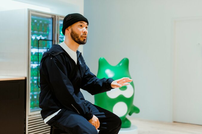 「”自分が一番になりてえ”っていう気持ちもあるので、そういうものが自分を突き動かしている」と語るMASS-HOLEの美学と、地元・松本のシーンとは。 7枚目