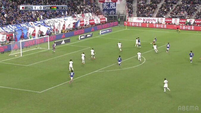 「レベチすぎる」堂安律 “ロッベンも真っ青”な左足ニア抜きフィニッシュ！「そこ打ち抜くのか」「相手キーパー直前まで動けず」極上ゴラッソにSNS騒然 4枚目