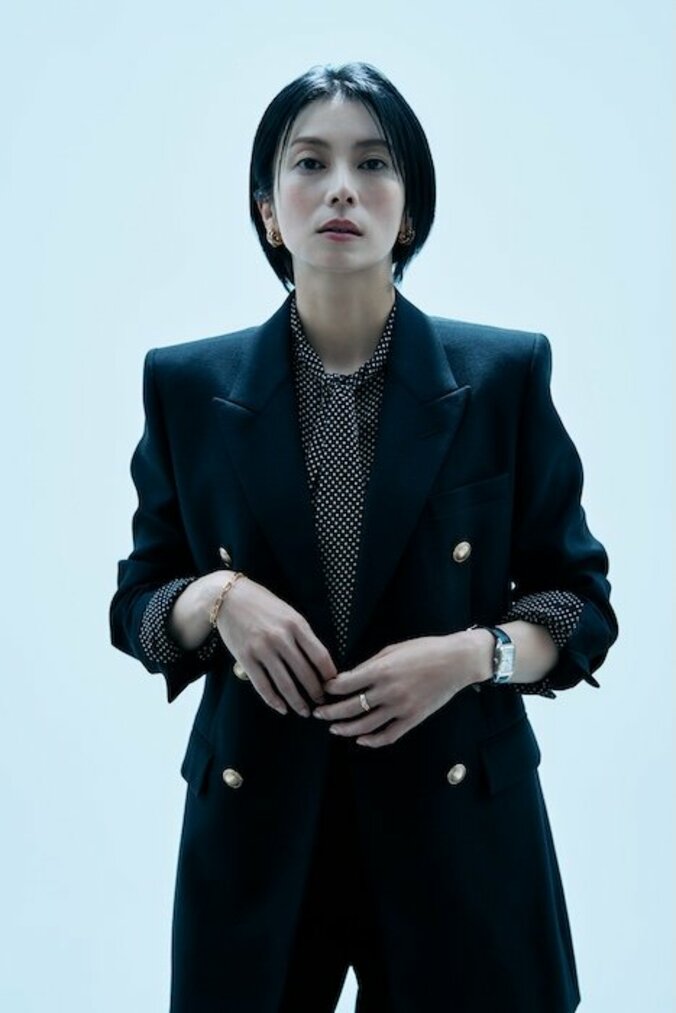 記事が出るまで、あと72時間。スキャンダルの水面下で巻き起こる事務所VS週刊誌の熾烈な争い…柴咲コウ主演ドラマ『スキャンダルイブ』TIFFシリーズ公式出品決定  4枚目