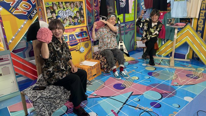 森久保祥太郎&岡本信彦&福西勝也がロングヘアに！？無精髭姿の岡本は「結婚詐欺師」？　1枚目