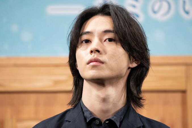 山崎賢人、久々のラブストーリーに「恥ずかしかった」と大照れ 16枚目