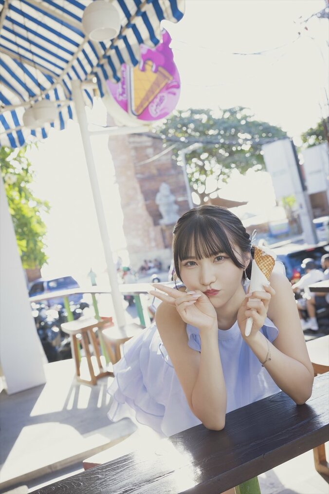 伊織芽衣1st写真集『芽色－めいろ－』先行カット