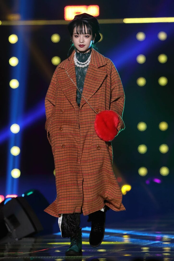 【画像集】桐谷美玲と河北麻友子がキスも！　人気モデルが一堂に！　 - 東京ガールズコレクション2017A/W