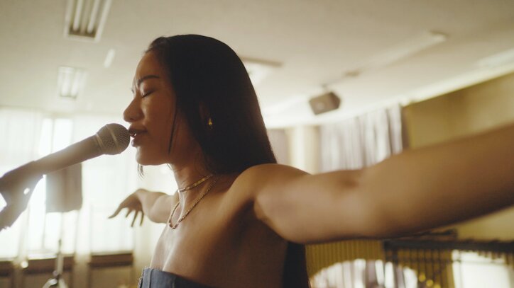 日本のヒップホップ・シーンを牽引する唯一無二のラッパー、AwichがNHK総合の新番組『おかえり音楽室』に出演決定!