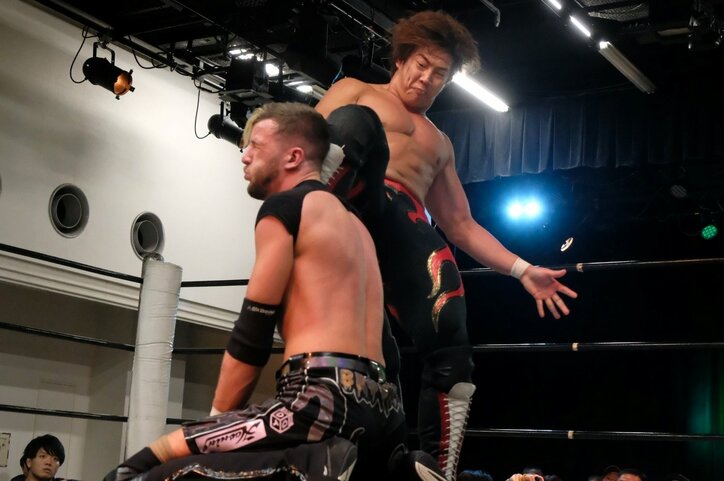 雌伏の夏を経て逆襲へ 「飛び技だけじゃない」遠藤哲哉、DDTリーグ戦制覇に王手