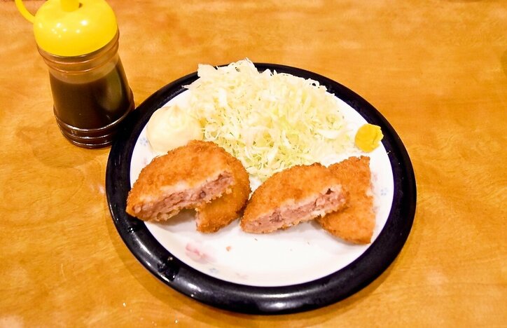 渋谷で安く美味く上品に！ 創業36年、老舗居酒屋「千」で味わう絶品の“厚切ハムカツ”