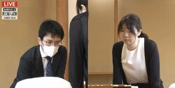 西山朋佳女流三冠、“棋士”編入に王手なるか 白熱の終盤戦へ突入！試験官・山川泰熙四段を相手に「王者の一手」も／将棋・棋士編入試験