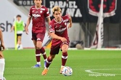 元神戸のFWボージャンが現役引退へ…かつての同僚ピケ氏が“お漏らし”「木曜日にさよならを言う」