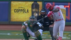 明日も頼むよ！大谷翔平の同僚・レンヒーフォ、豪快アーチにファンの期待も急上昇「今年の収穫」「まじヒーホー絶好調！！」