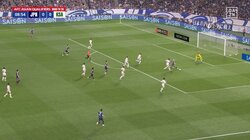 時空超えてるな！前田大然“超加速”抜け出しで2人置き去り→強烈シュート炸裂「武器すぎる」「ゲームよりずるい」とんでもない爆速ムーブに元日本代表の天才MFも驚嘆