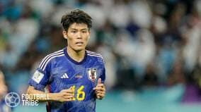 冨安健洋に「休む暇はない」アーセナル合宿参加への方針転換に現地叱咤激励