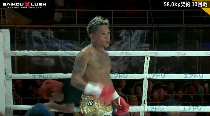 表情がさえないカシメロ