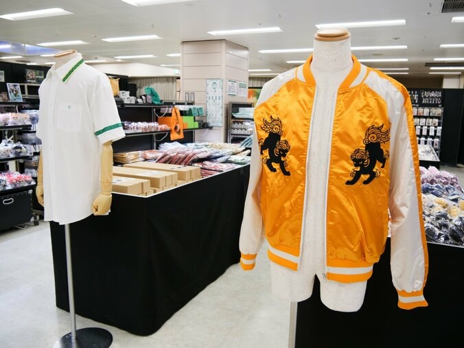 【写真・画像】校門やフラッグ、フォトスポットなど充実の展示！『WIND BREAKER』原画展東京会場レポート　10枚目