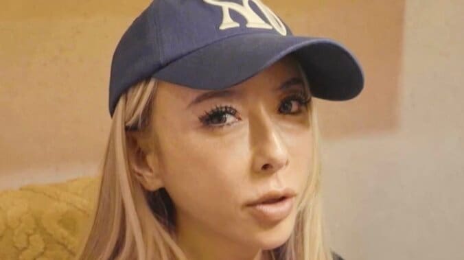【写真・画像】性別適合手術受け戸籍も女性に GENKING.（41） ネイルは「男ウケじゃなく自分ウケ」 　1枚目