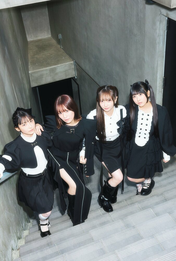 『B.L.T.2025年3月号増刊 ≠ME特別版』セブンネットショッピング購入特典ポストカード【櫻井もも＆谷崎早耶＆冨田菜々風＆永田詩央里】