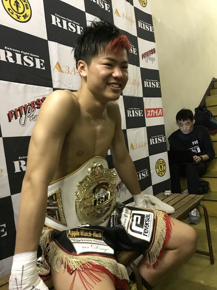 “神童”那須川天心、圧巻のKO勝利　「イチロー選手みたいに教科書に載りたい」