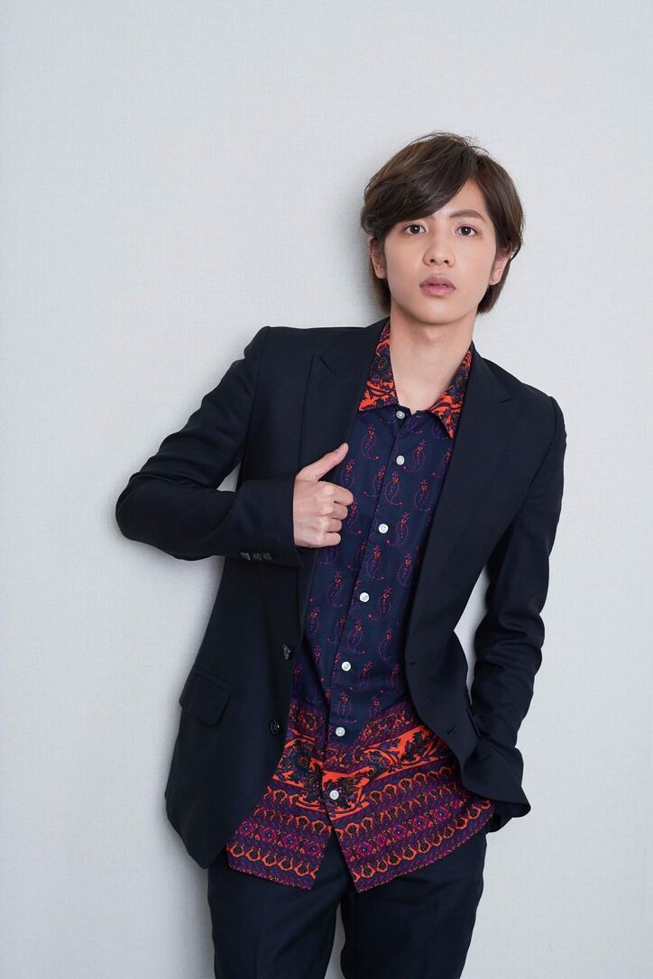 志尊淳、菅田将暉とお尻の触りあい「ずっと触っていました」