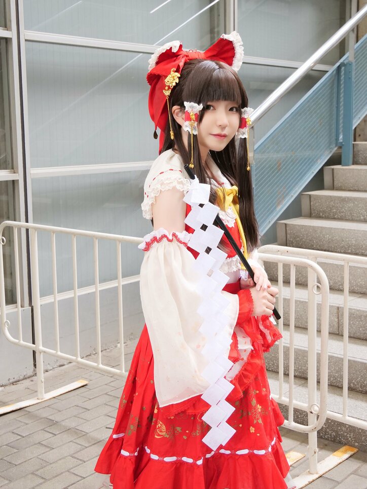 【写真・画像】『東方Project』博麗霊夢コスプレ画像　4枚目