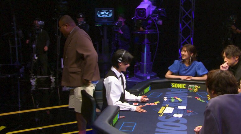 「人間的に勝てない」ポーカー最強芸人アントニー、最強イケメン俳優に完敗で様子がおかしくなる