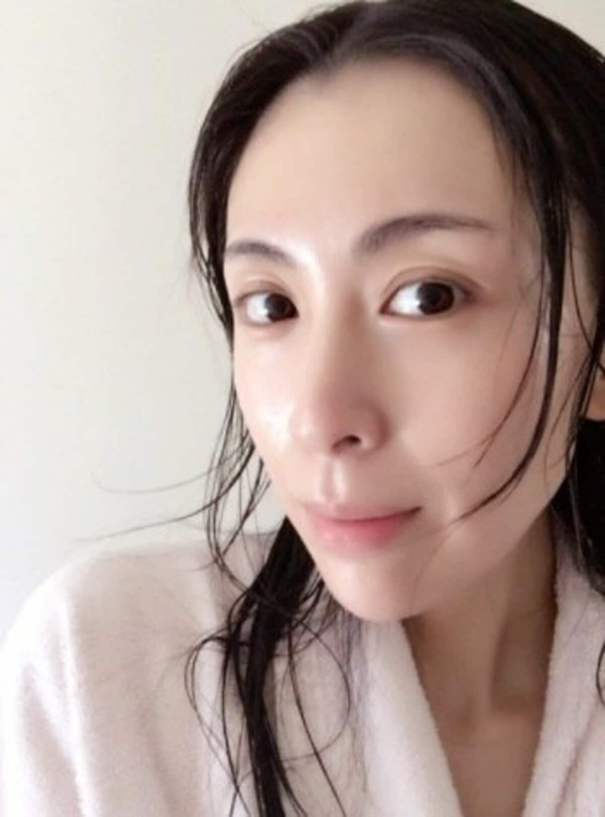 雛形あきこ すっぴんに絶賛の声殺到 樫木裕実に褒められ 嬉しい 話題 Abema Times