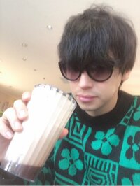 アレクサンダー『やらかした過去‼️ はトラウマ』