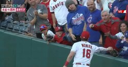 大谷翔平の同僚若手がイケメンすぎる！！スーパーキャッチ＆ぶつかっちゃった相手ファンの元に戻って嬉しいプレゼント「少年に夢を届けた」「野球ってものすごく感動しちゃう」と称賛の声